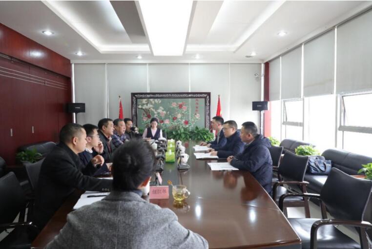 集团向导赴AG真人娱乐锦弘集团督导向导班子民主生涯会
