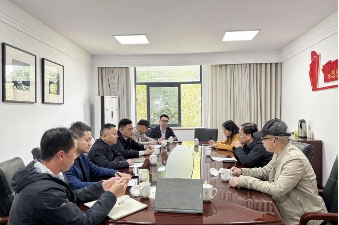 省AG真人娱乐集团考察组赴成都大学考察交流
