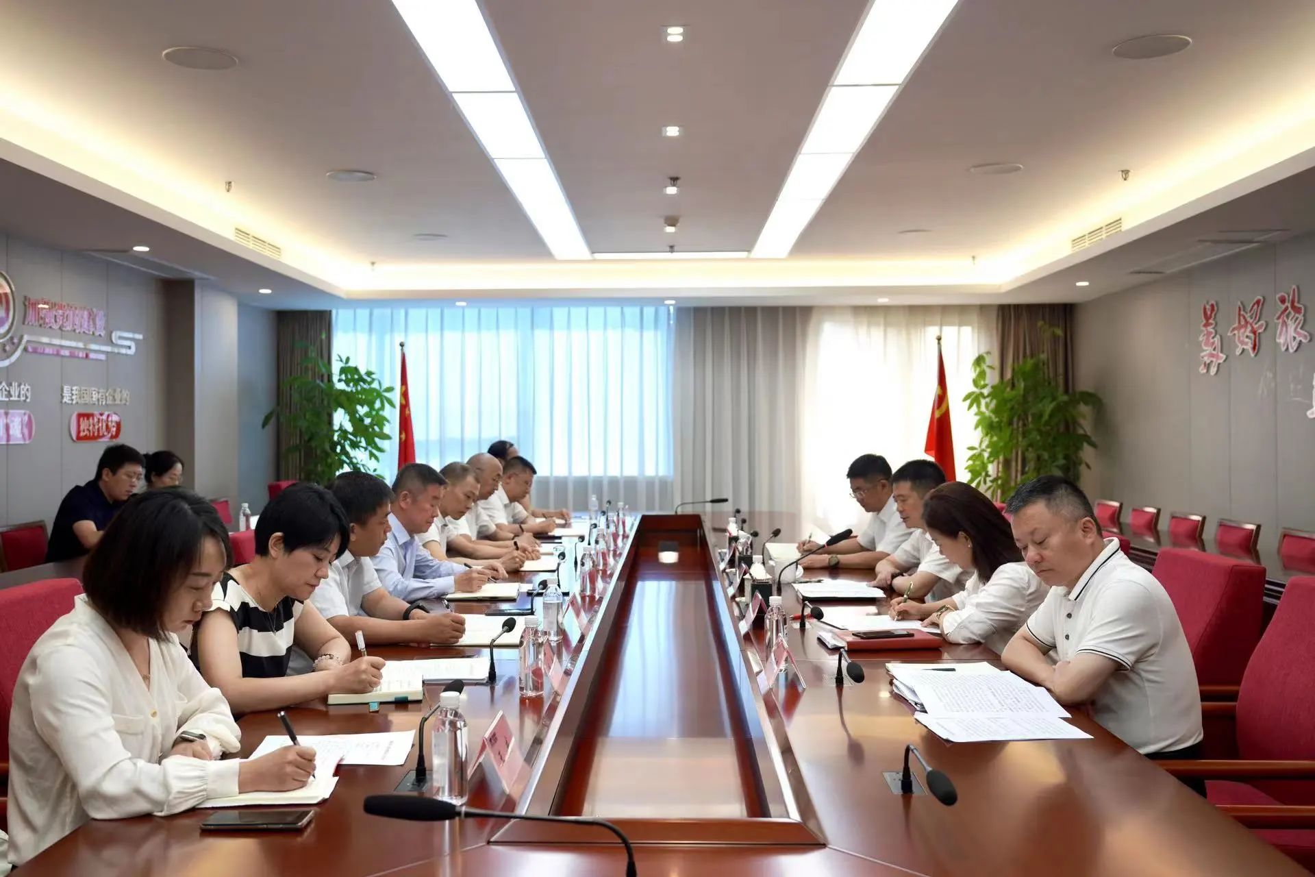 省AG真人娱乐集团召开新任职干部任前整体谈话会
